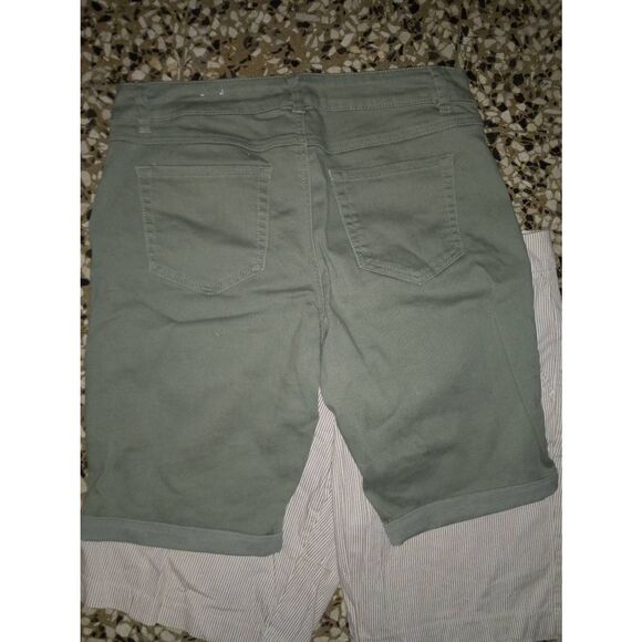 Shorts bundle  - Picture 10 of 15